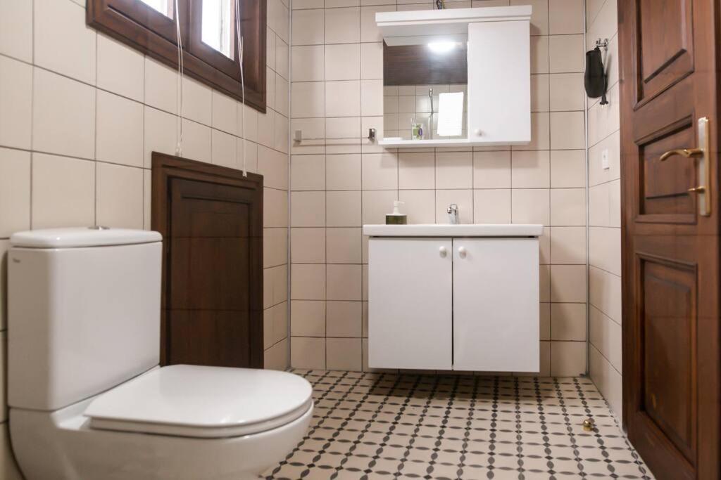 Historical Greco-ottoman Pavilion Near Tram In Fatih Appartement Istambul