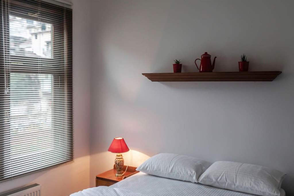 Historical Greco-ottoman Pavilion Near Tram In Fatih Appartement *
