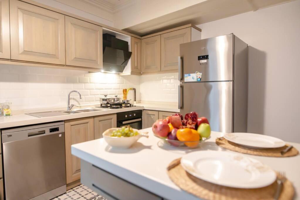 Apartament Historical Greco-ottoman Pavilion Near Tram In Fatih Istanbul