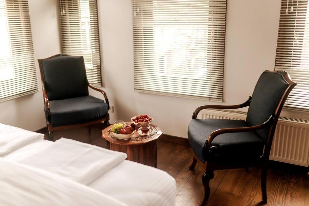 Apartament Historical Greco-ottoman Pavilion Near Tram In Fatih Istanbul