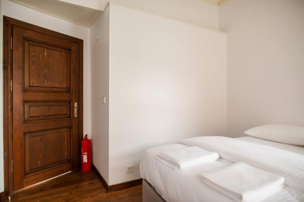 Apartament Historical Greco-ottoman Pavilion Near Tram In Fatih