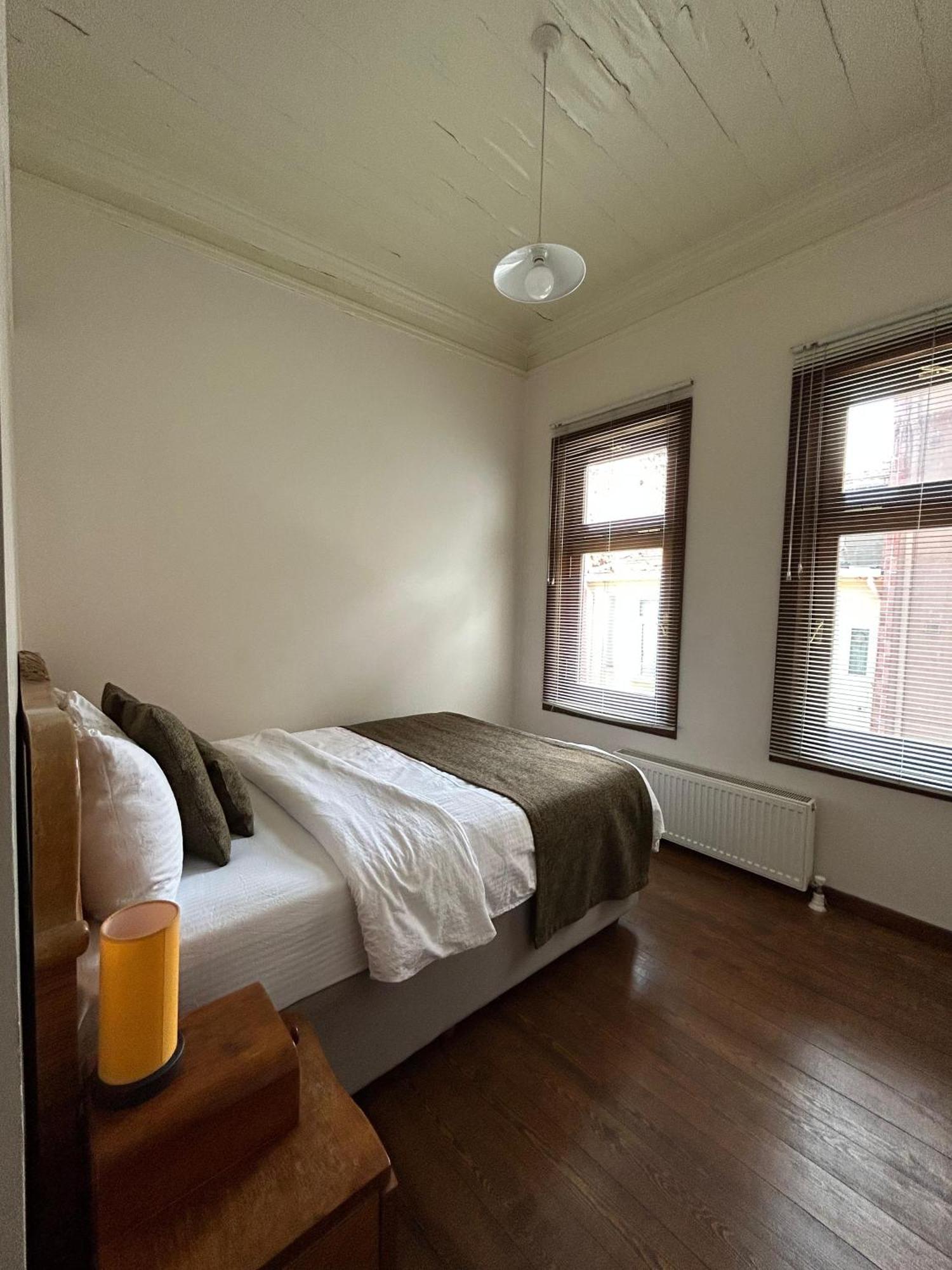 Apartament Historical Greco-ottoman Pavilion Near Tram In Fatih Istanbul